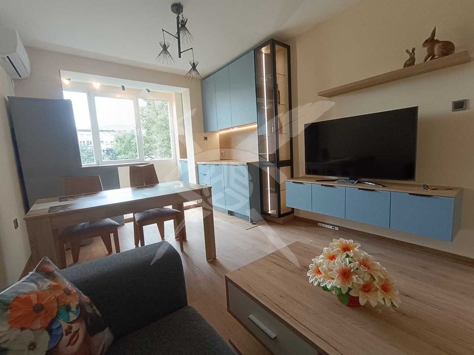 Дава се под наем Тристаен апартамент в София, Лозенец - 75 кв.м за 950 € - Снимка #7