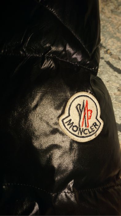 Продам куртку монклер