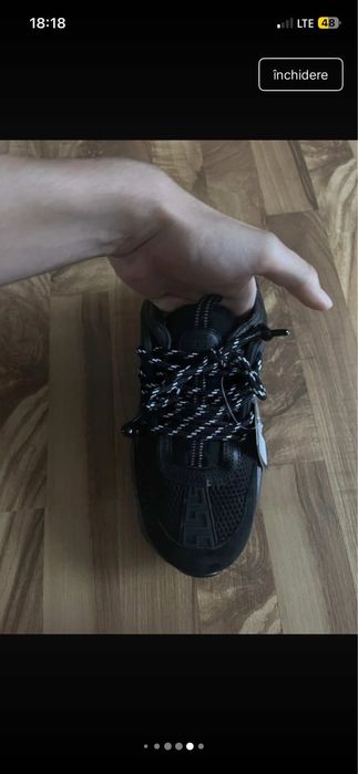 Versace chain reaction