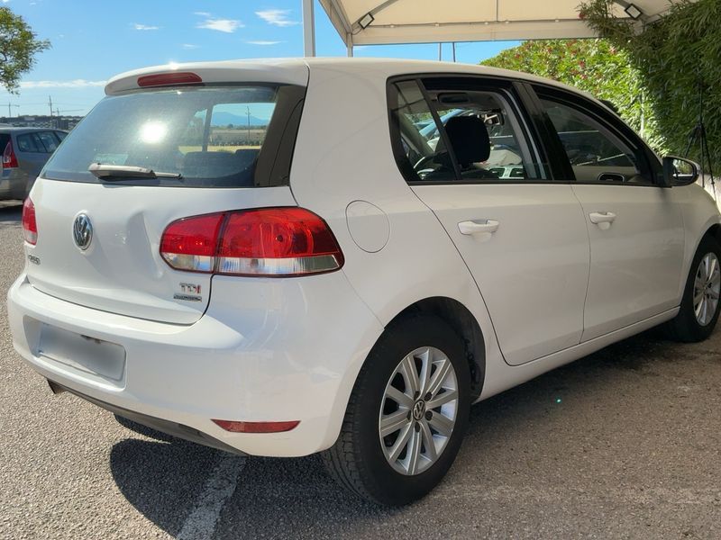 Volkswagen Golf VI 1.6 TDI Advance BlueMotion Tech 2011