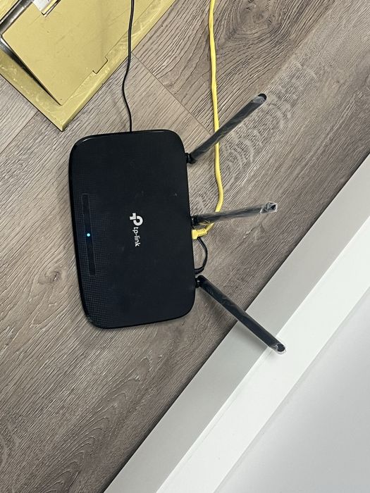 Продам роутер и обувницу