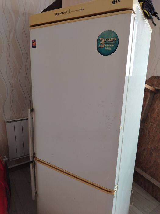 Холодильник LG только морозит за 5000