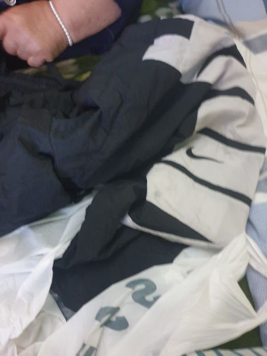Pantaloni  faini Nike original material fâș   mărimea m