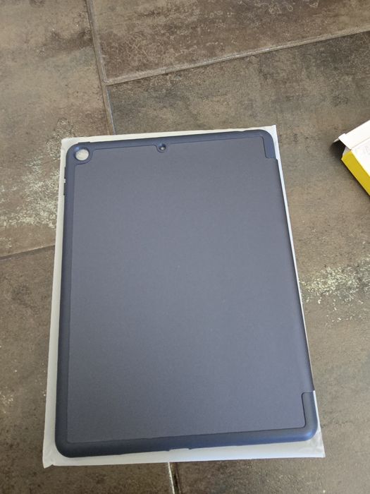 Husa iPad 9.7 inch noua