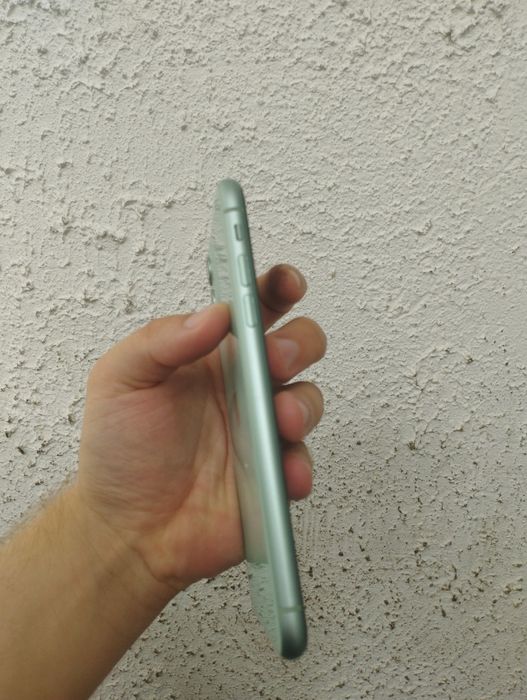 iPhone 11 64gb АКБ 72