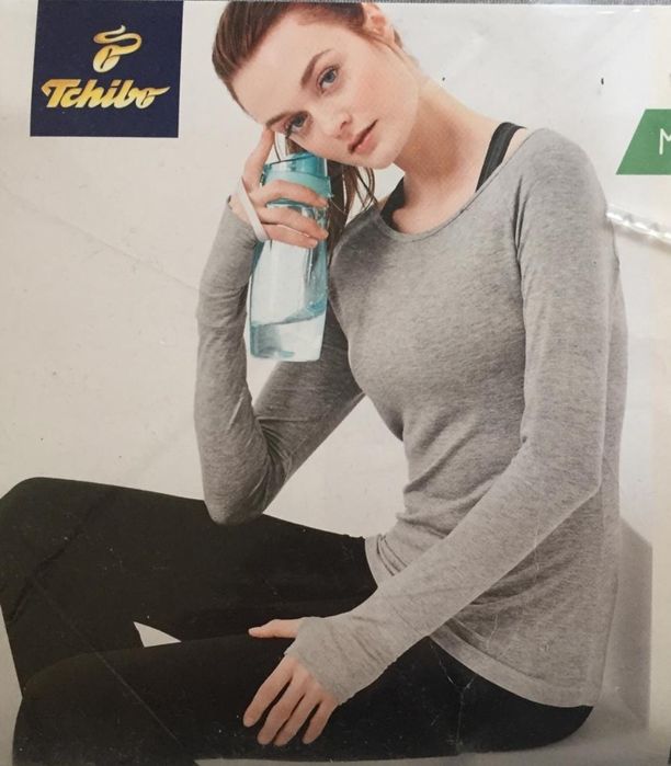 Продаю спортивные кофты р44.