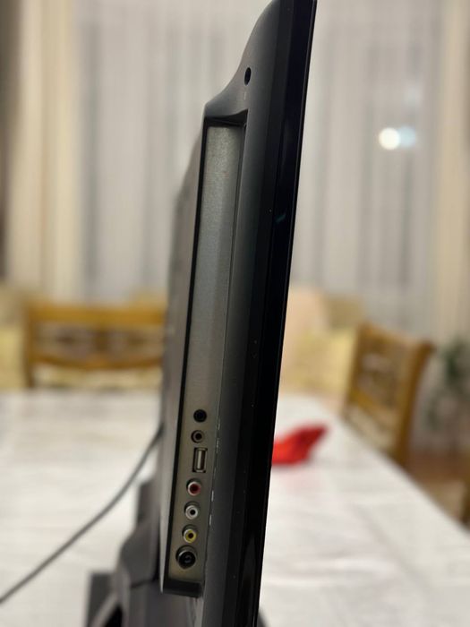 Срочно продам телевизор