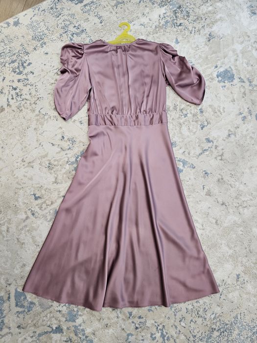 Платье нарядное размер М