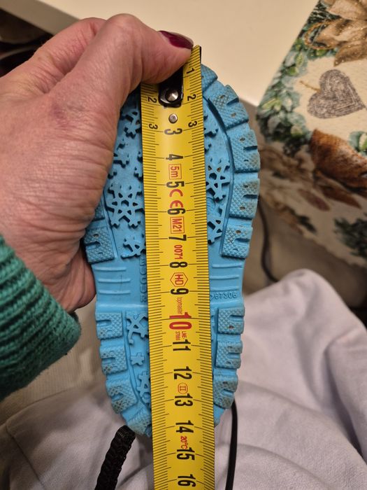 Бебешки зимни ботуши тип апрески с топла вата от Декатлон 18-19 номер