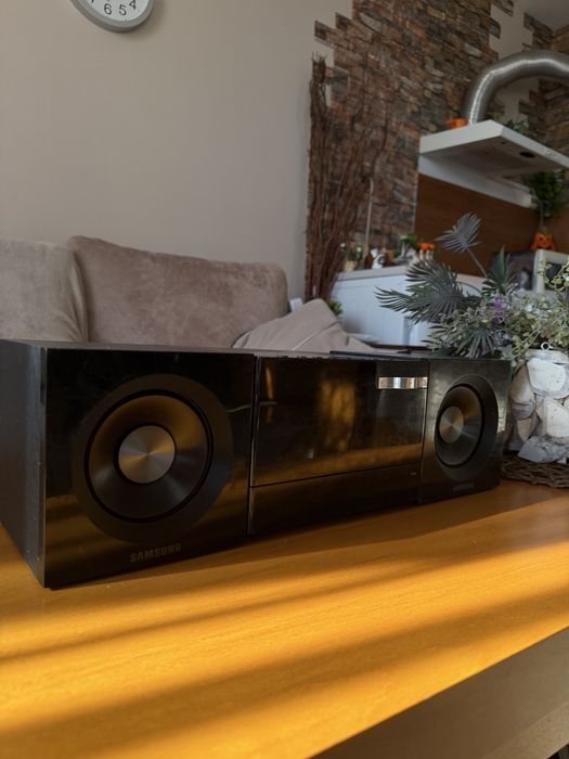 Samsung MM-D320 Hi-Fi аудио система с колони !