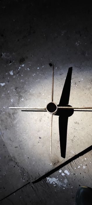 Продам подставку для ёлки.