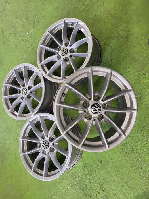 16 5x112 ЕТ 22  Vw Passat лети джанти 5х112