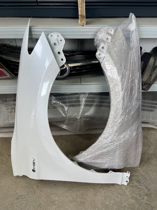 Крыло на Camry 80 Камри 80