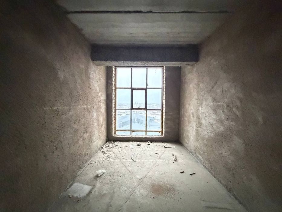 Срочно продаётся 3х-комнатная квартира коробка