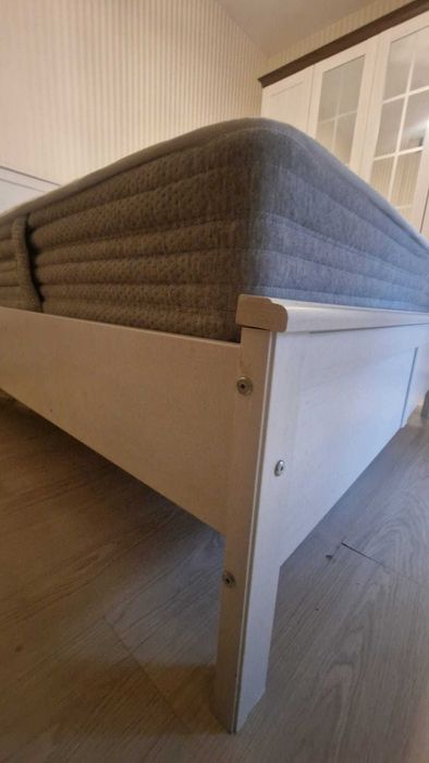 Pat cu Somiera si Saltea