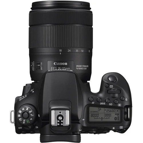 Canon 90D 18-135 lens