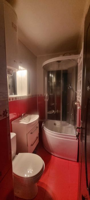 Vând apartament cu 3 camere decomandat