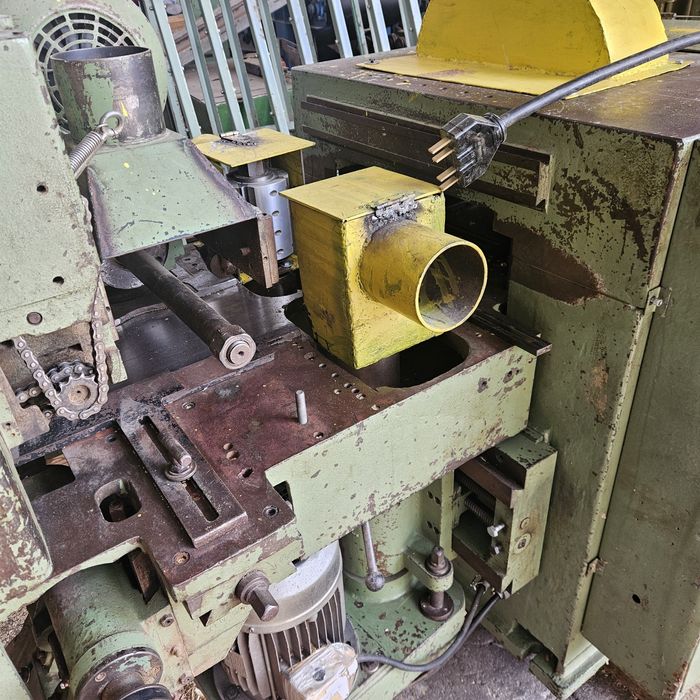 Четиристранка с 8 глави ширина 400мм.височина 150мм