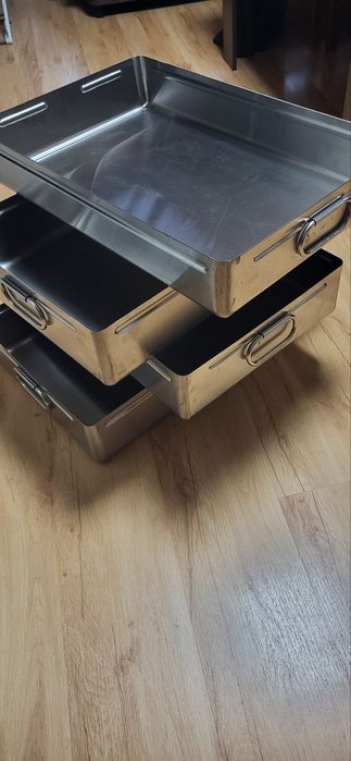 Големи тави  неръждавейка