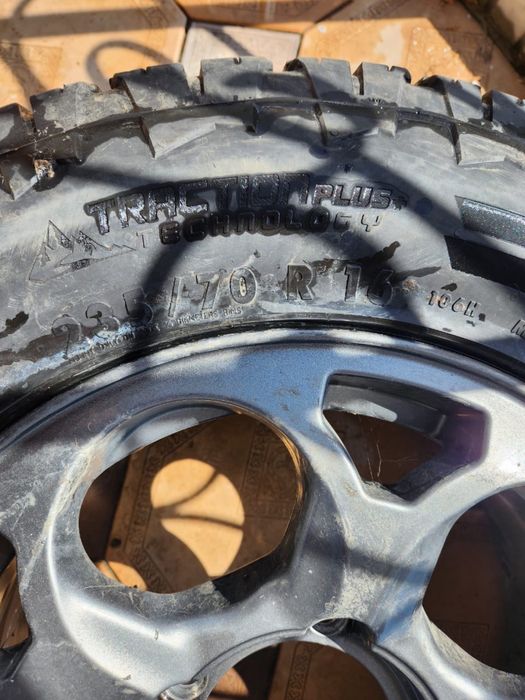 Продам шины срочно