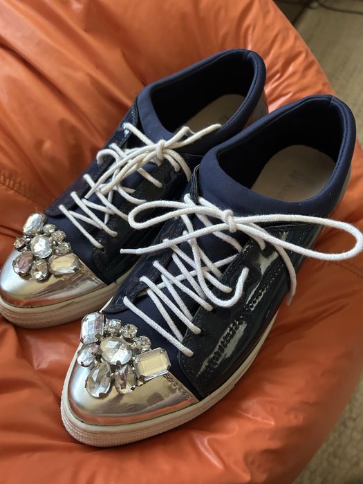 Сникърси Габина 37 номер ест.кожа -Love Moschino38 номер