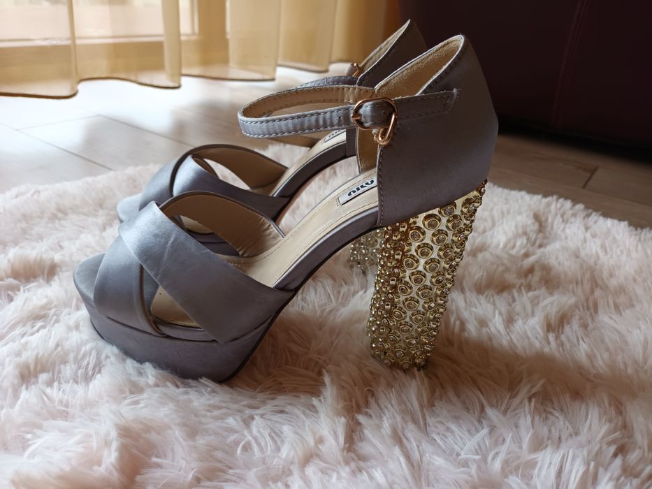 Miu Miu сандали два цвята
