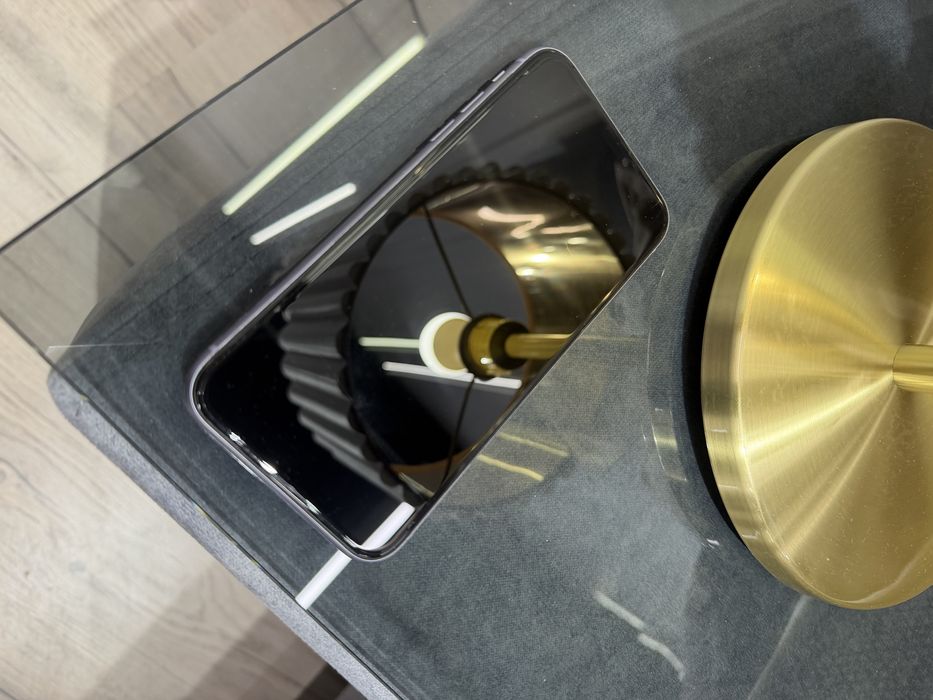 iPhone 11 в хорошем состоянии