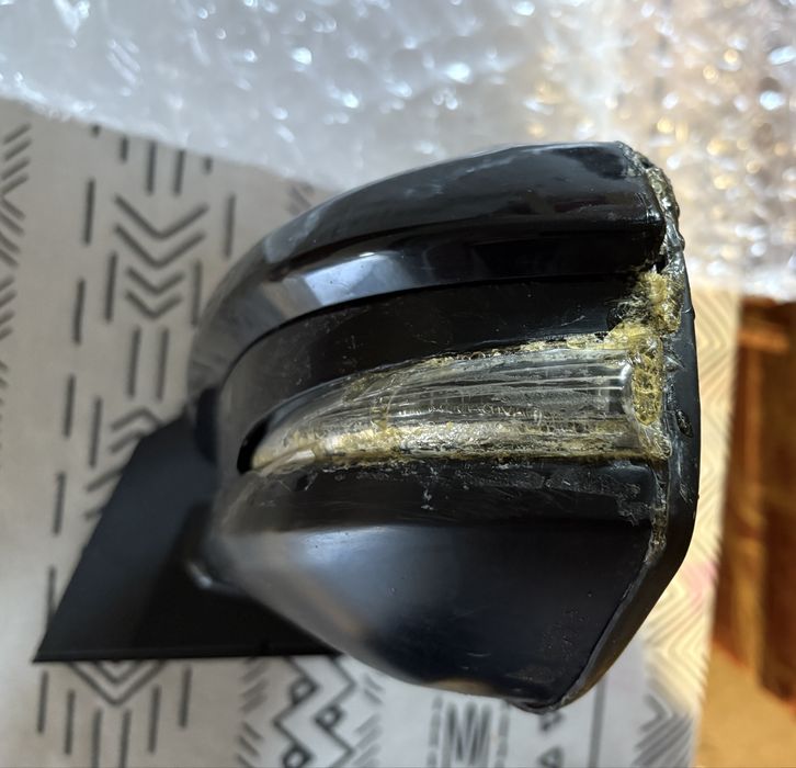 Продам зеркало toyota rav4