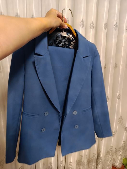 Неношенные одежды по очень низкой цене