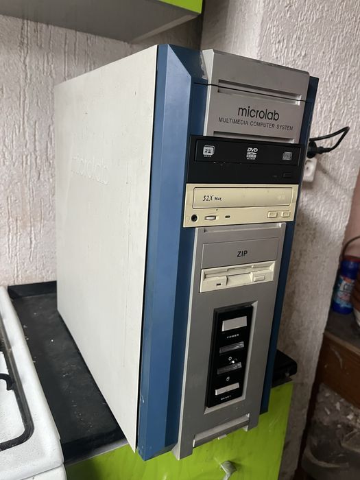 Продам ретро  компютер.