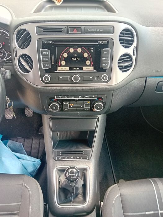 Volkswagen  Tiguan   Bluemoțion  Lounge 81 KW /110 Cai  2,0 Diesel. .
