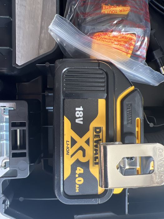 Акумулаторен ударен винтоверт DEWALT DCD795D2