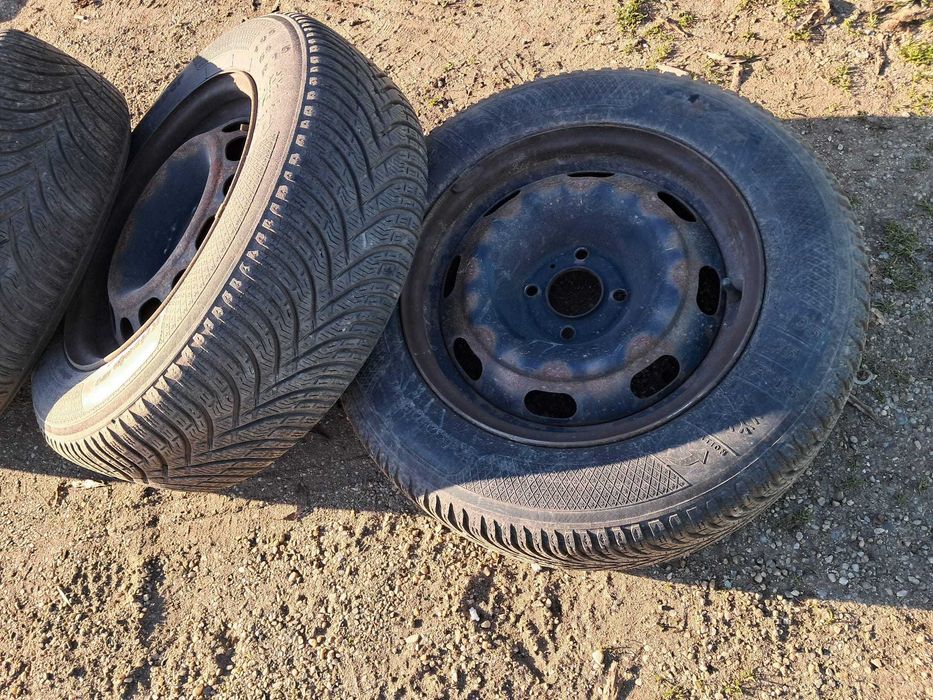 Peugeot 308 Citroen C4, set roti cu jante de tabla si cauciucuri pe 15
