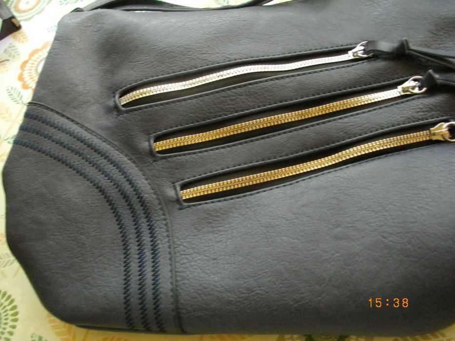 Продавам  нова дамска  чанта