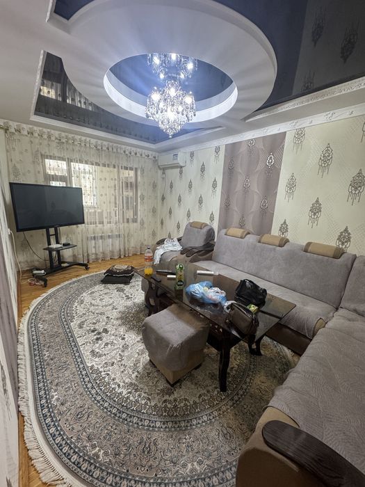 Uy sotiladi 3 xonali