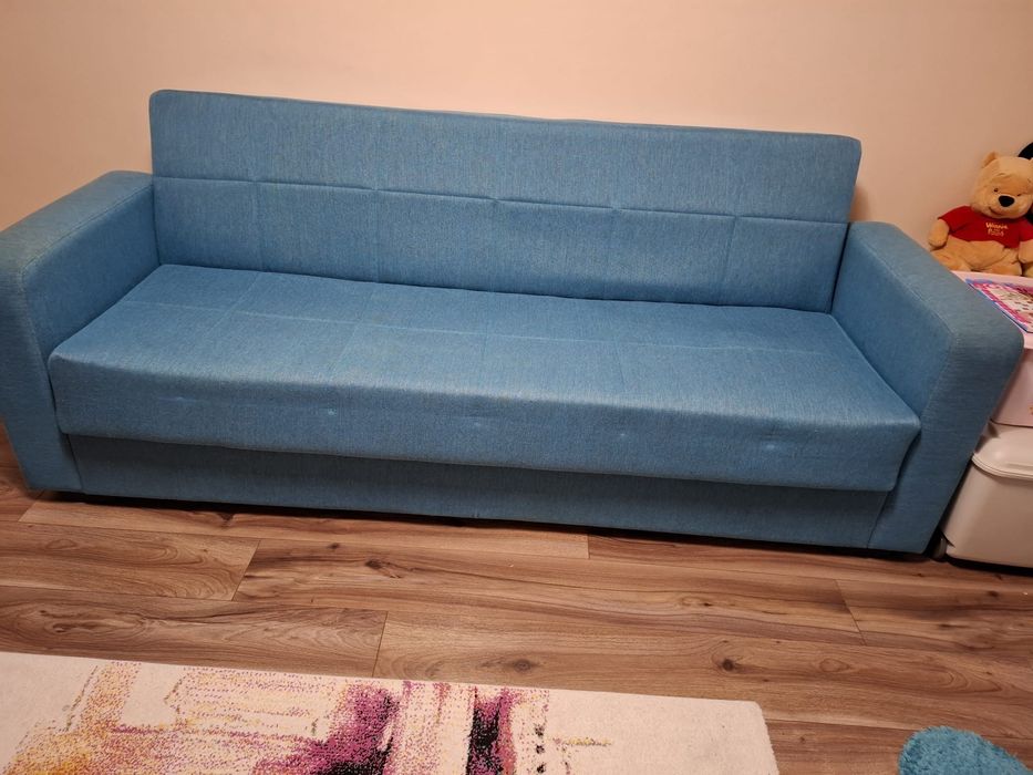 Canapea extensibila cu loc de depozitare