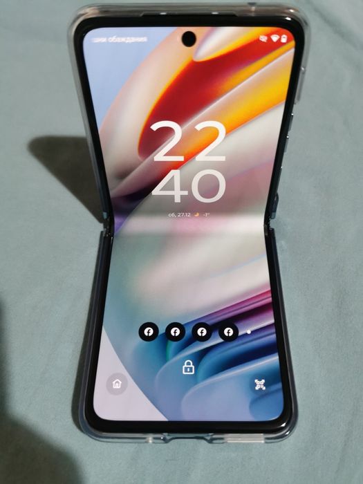 Motorola Razr 40 Ultra като нов