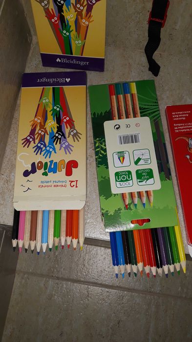 Rechizite pentru copii si obiecte de birotica ,noi.