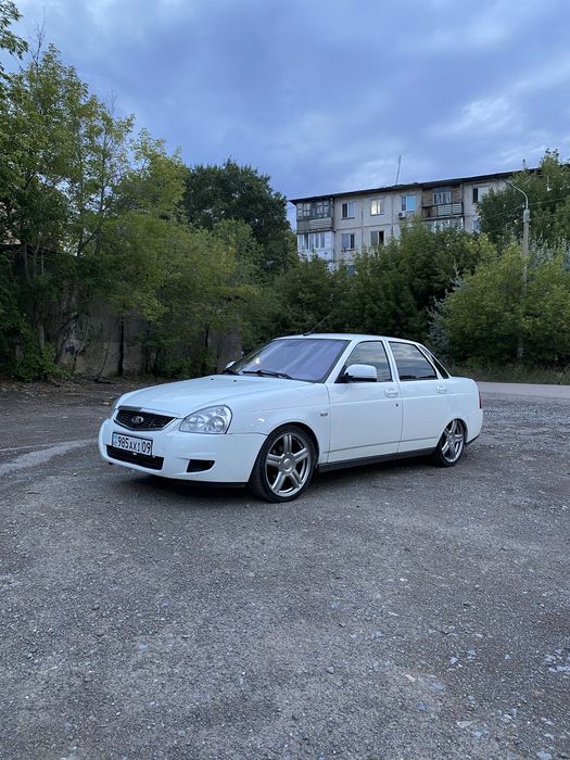Продается приора