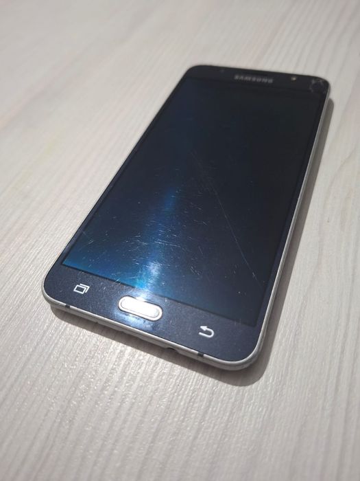 Samsung Galaxy j7 2016