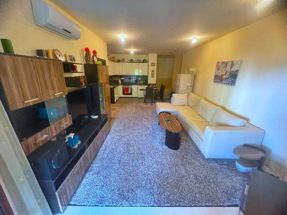 Продава се Двустаен апартамент в Свети Влас - 82 кв.м за 1122 €/кв.м - Снимка #2