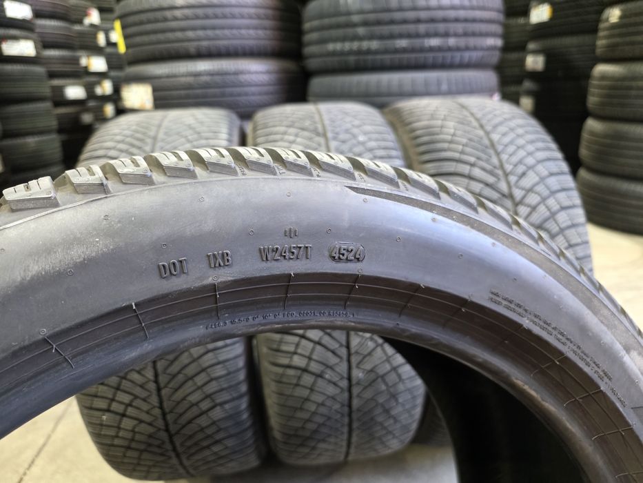 245/45/19 PIRELLI 4бр