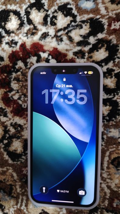 Срочно продаю Айфон 13