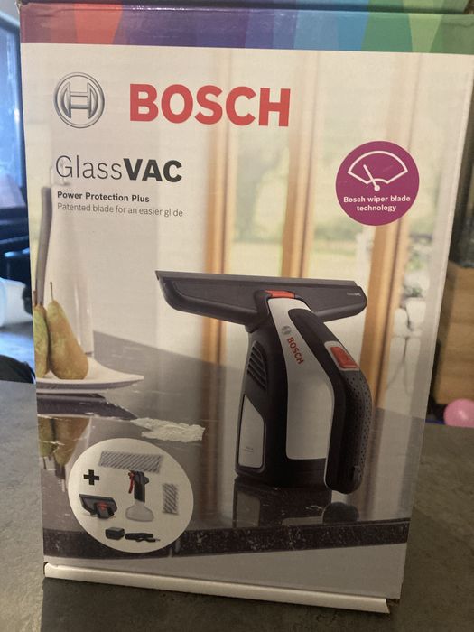 Bosch GlassVAC почистване на стъкла и повърхности