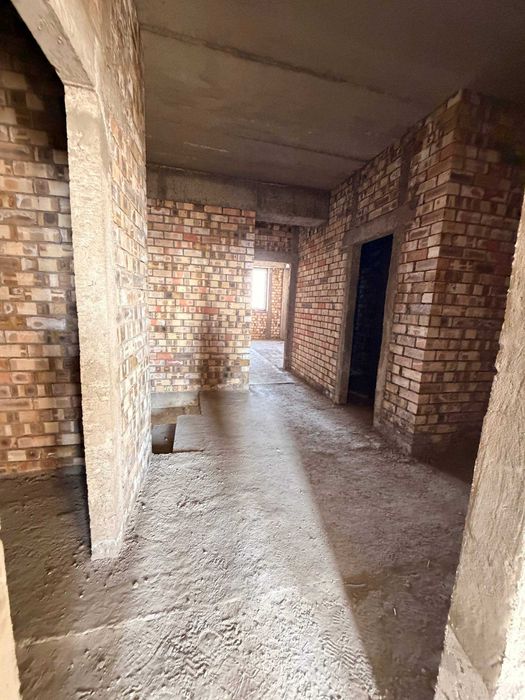 Неэ хаус Навастройка дуплекс 9-10кават кадастир мавжуд