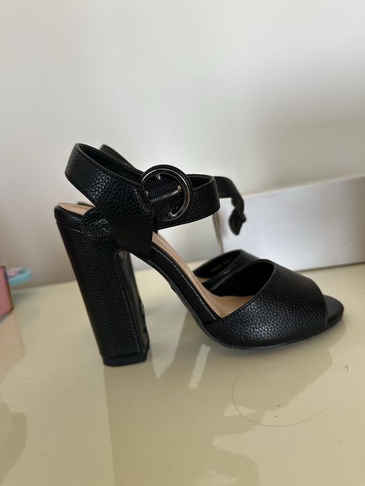 Туфли на каблуках, ботинка весенняя