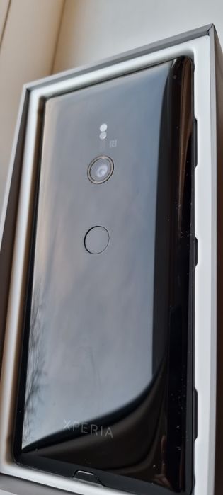 SONY Xperia XZ3 черен
