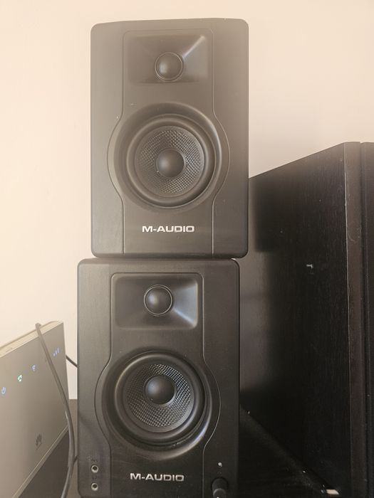 M-AUDIO BX3 3.5 120w