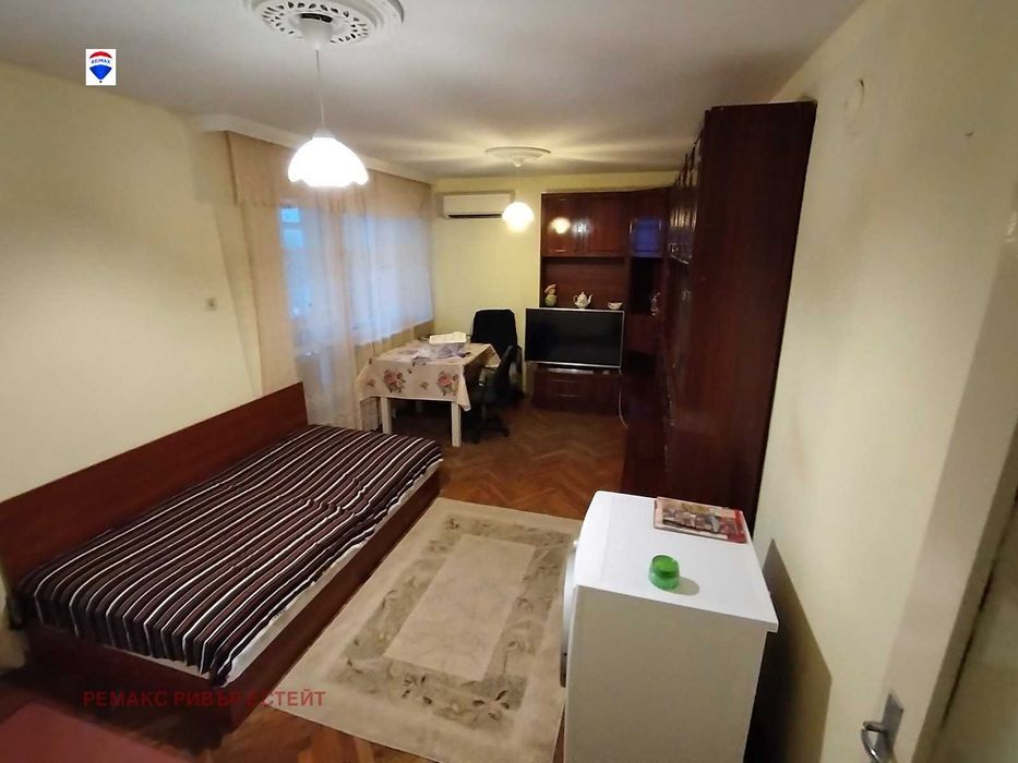 Дава се под наем Двустаен апартамент в Русе, Широк център - 60 кв.м за 255 € - Снимка #4