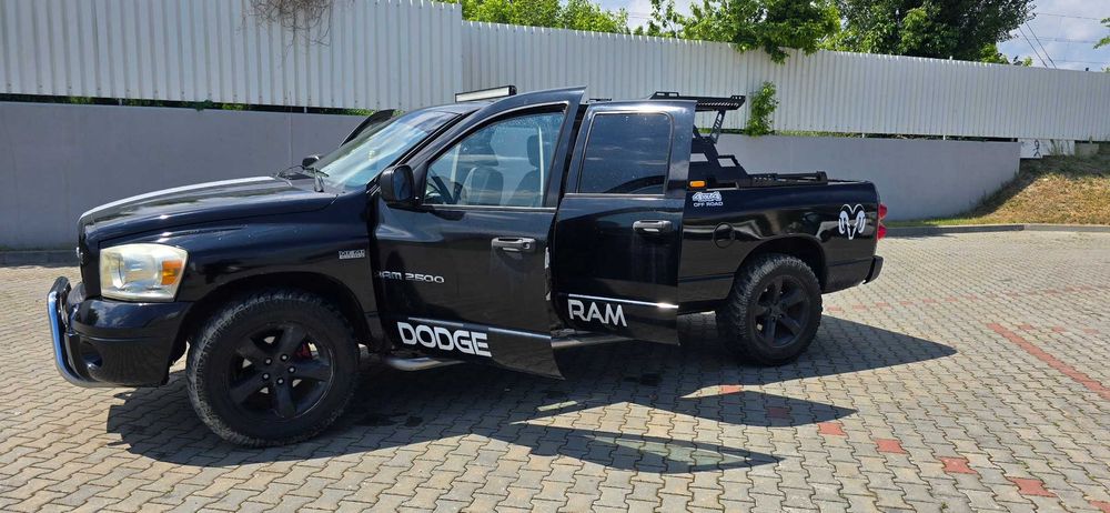 DODGE RAM 2500 5.7i+GPL Autoutilitara Posibilitate Rate Variante